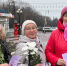 Жительниц Йошкар-Олы одарили цветами и открытками - Marimedia.Ru