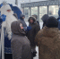 Йошкаролинцы едва не поссорились из-за бесплатного супа для бедных у вокзала, но всех помирили Дед Мороз с конфетами - Pg12.Ru