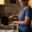 Куда нужно выливать масло со сковороды после готовки: запомните на всю жизнь - Pg12.Ru